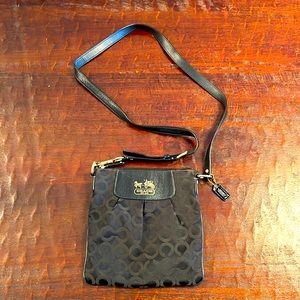 Vintage Coach Crossbody Bag Black EUC Rare Style!